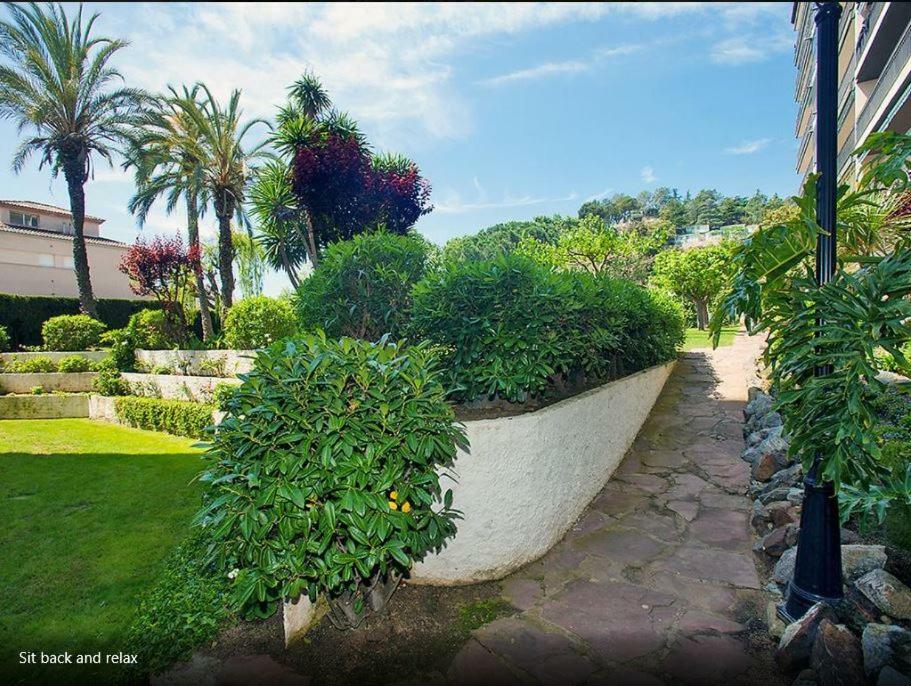 The Hollidays Apartment Calella Extérieur photo